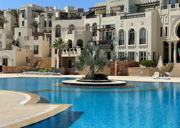 Spacious Sea View ,1 Bedroom In Azzurra Sahl Hasheesh *